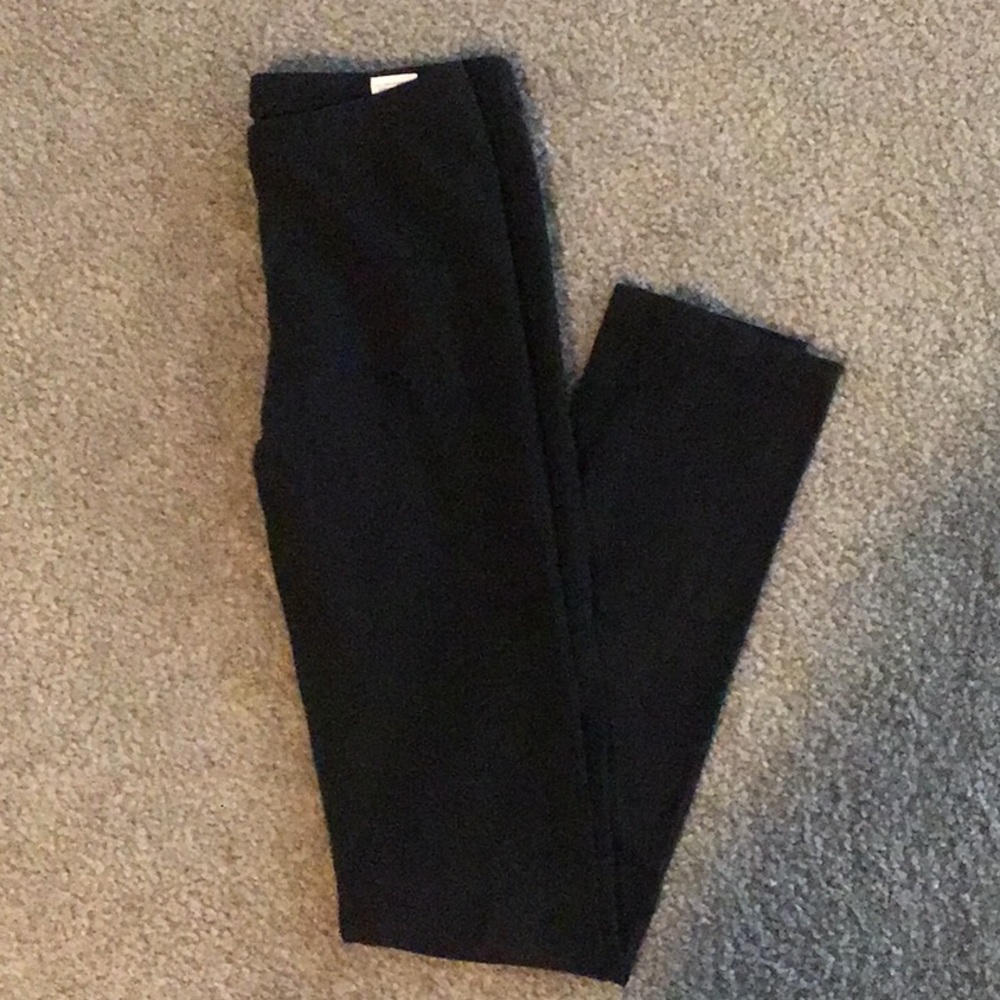 Black leggings